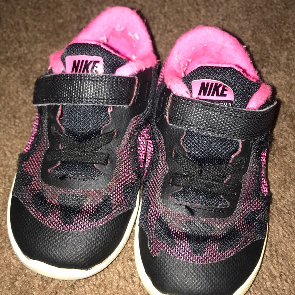 Nike shoes